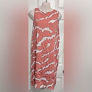 Women's Pink and White Dress